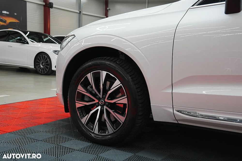 Volvo XC 60 B4 D AWD Geartronic Inscription - 35