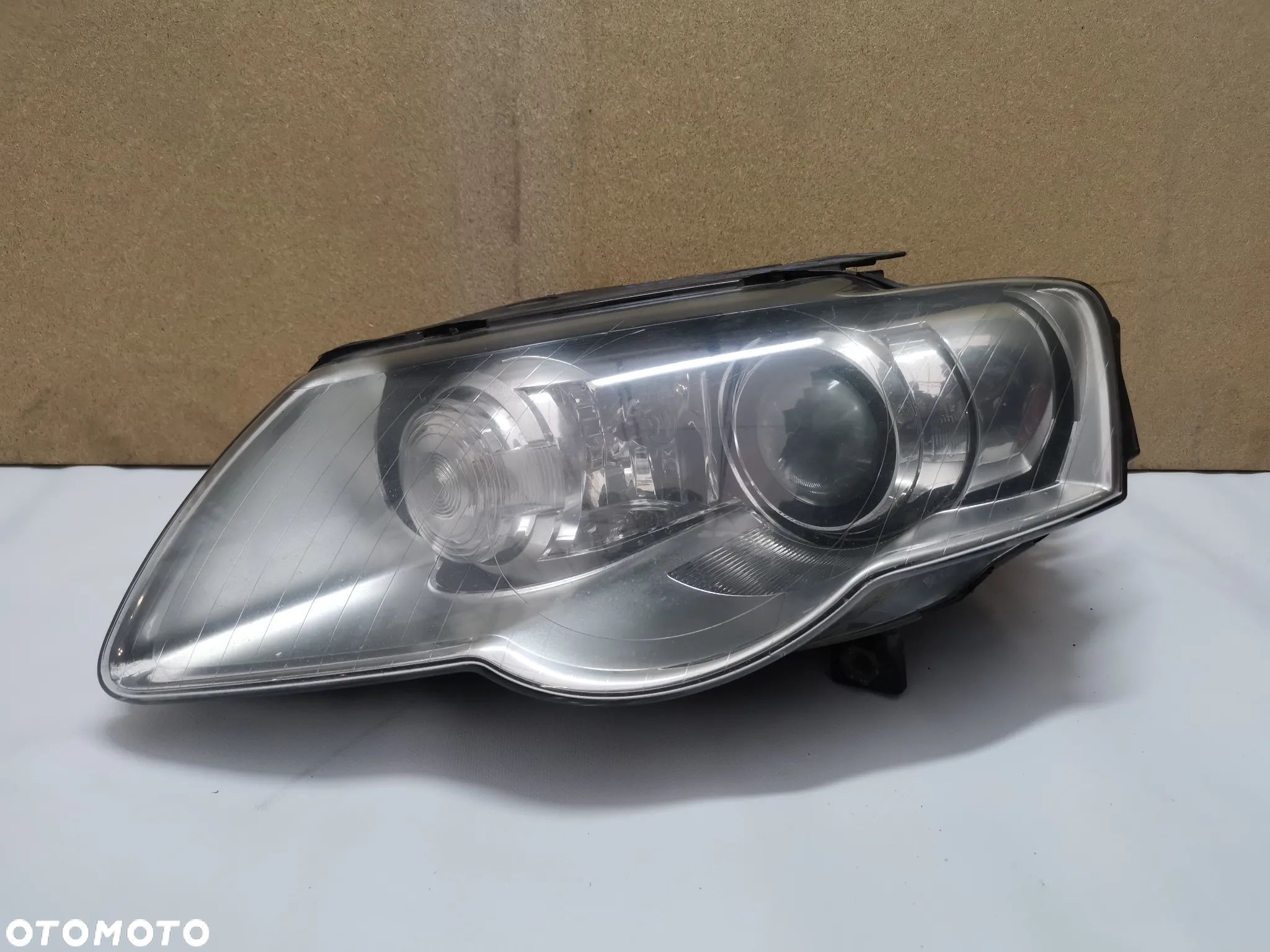 VW Passat B6 Lampa Lewa BI-Xenon Skrętny 3C0941751G - 1