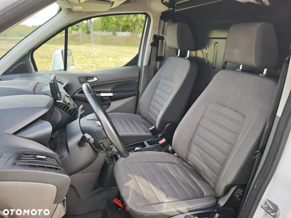 Ford Transit Connect - 19