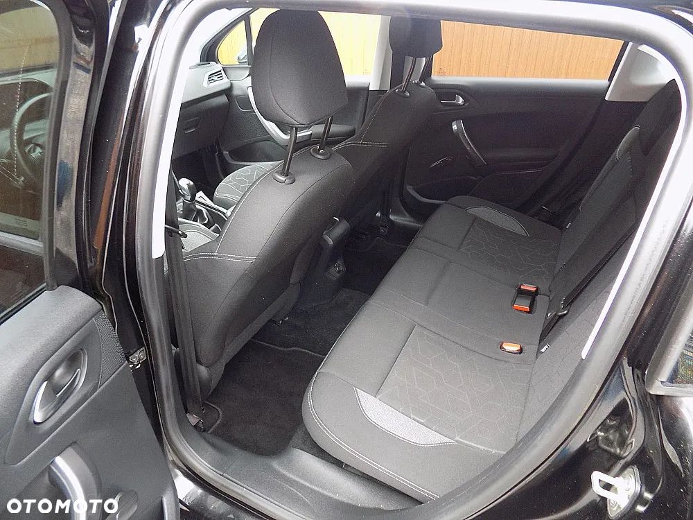 Peugeot 2008 PureTech 82 Style - 6