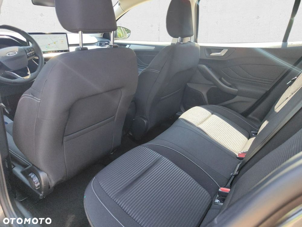 Ford Focus - 22