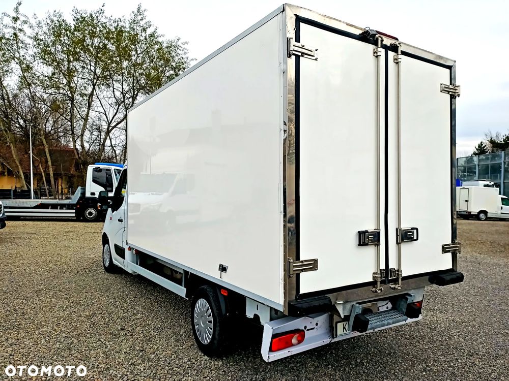 Renault Master Chłodnia Multitemperatura130KM 2 zasilania chłodni - 9