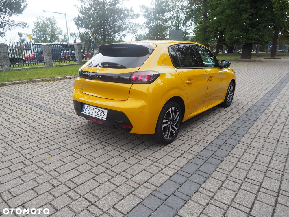 Peugeot 208 1.2 T Allure S&S - 13