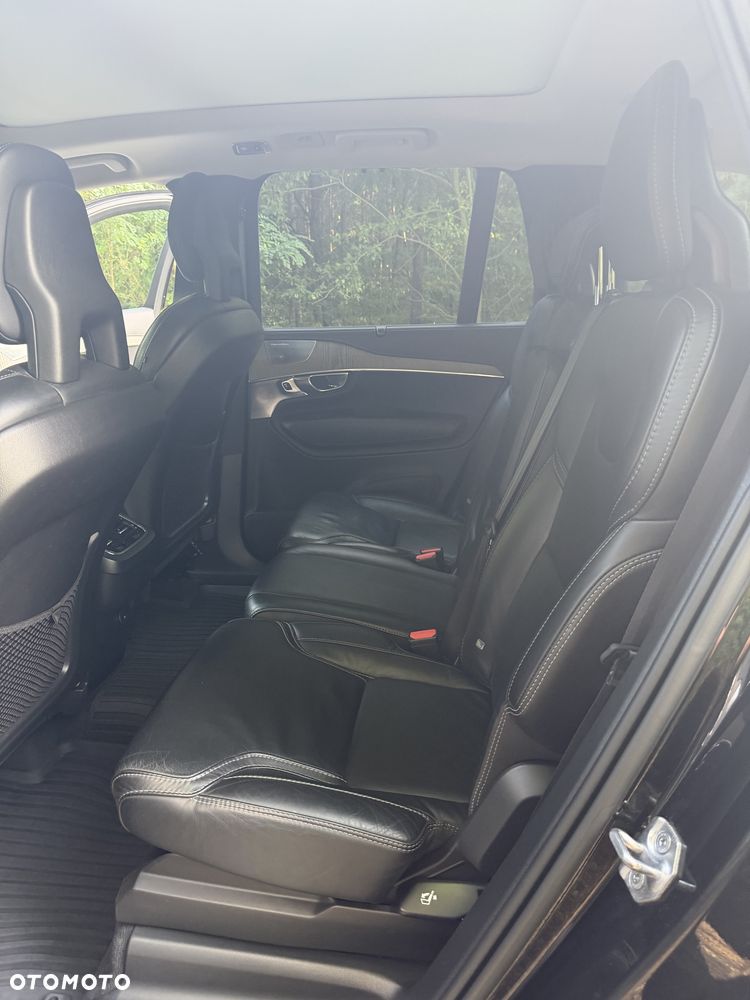 Volvo XC 90 - 7