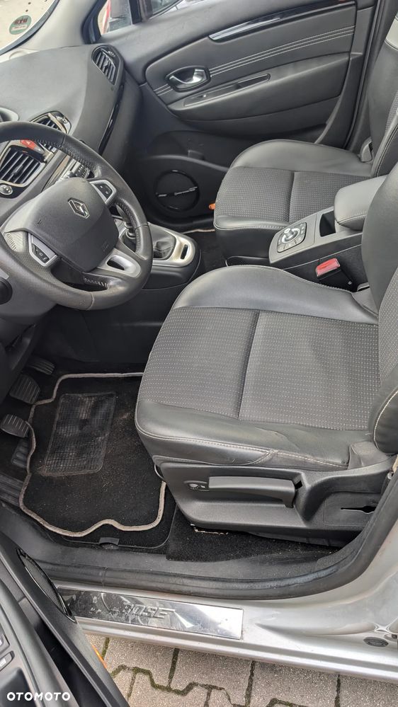 Renault Scenic 1.9 dCi Bose Edition - 7