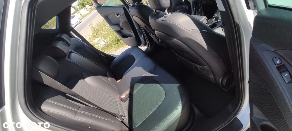 Hyundai ix35 1.6 2WD blue Comfort - 24