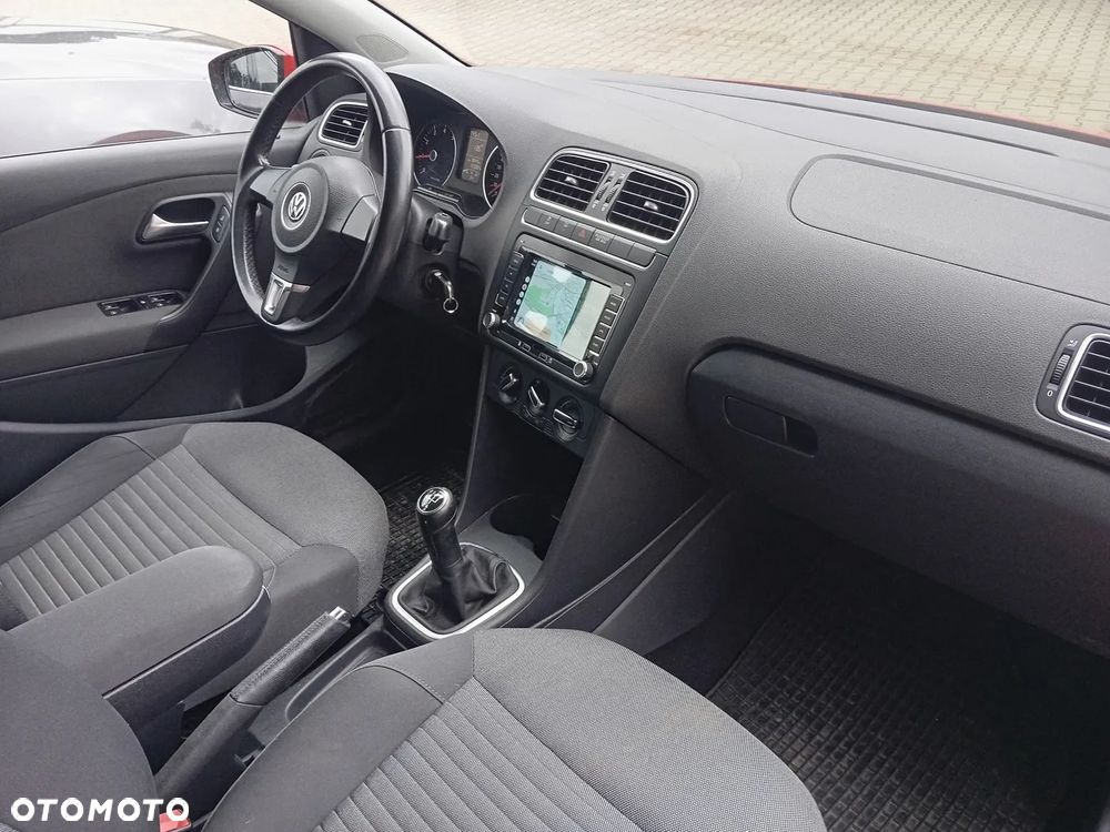 Volkswagen Polo - 9
