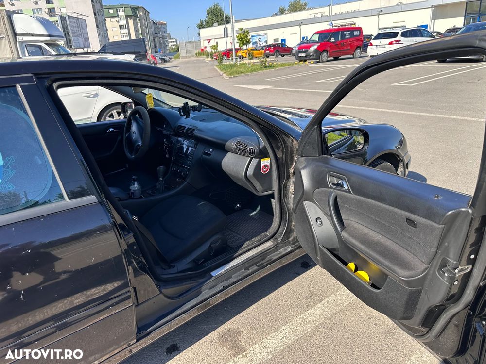 Mercedes-Benz C - 18