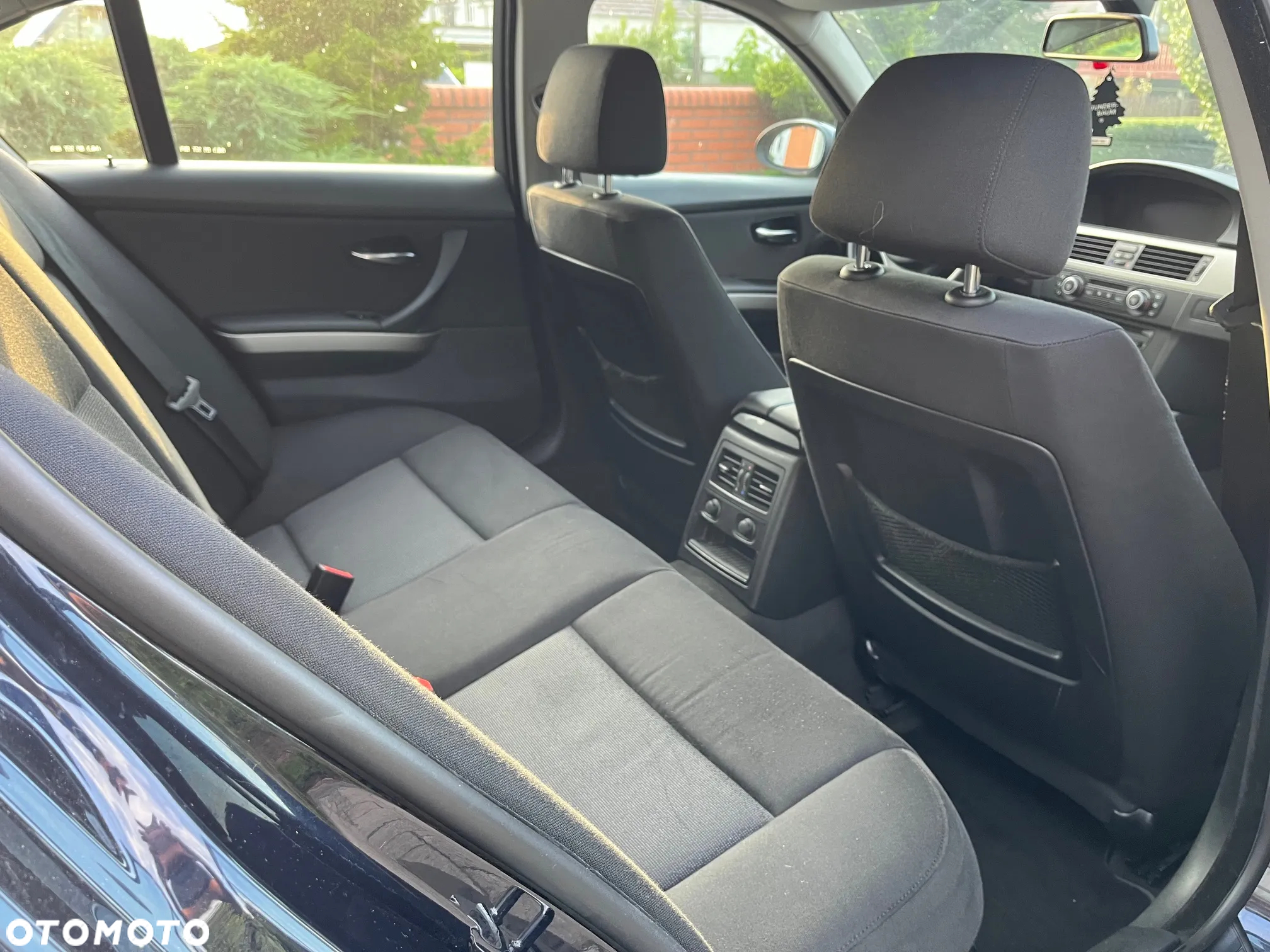 BMW Seria 3 318i - 14