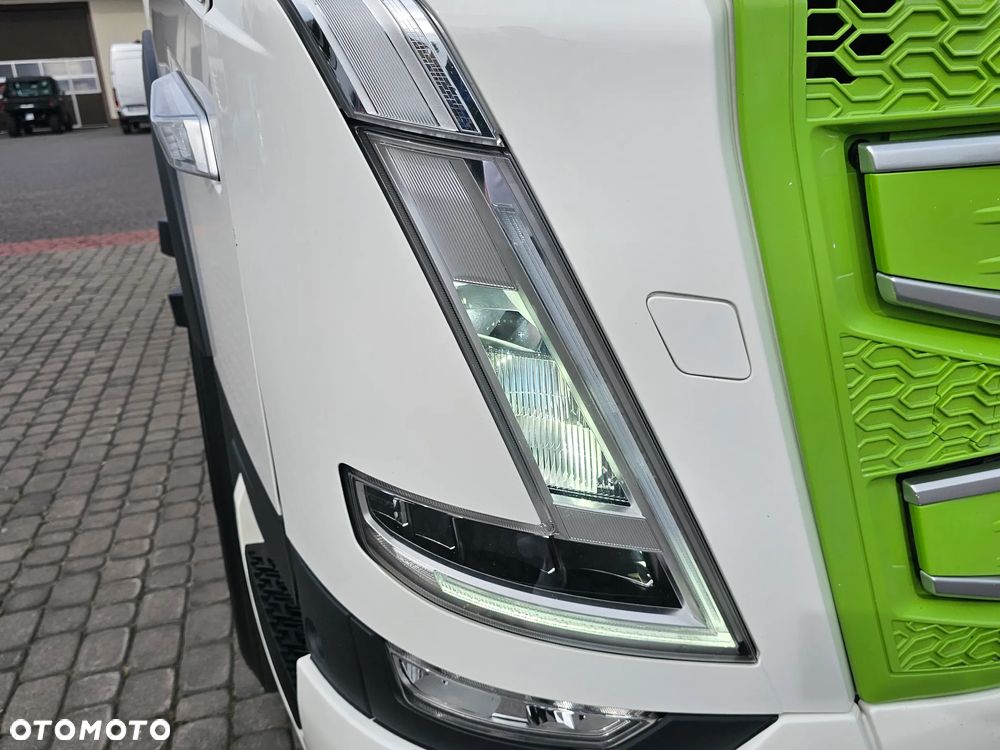 Volvo FH500 FULL OPCJA! CAŁY NA PODUSZKACH - 22