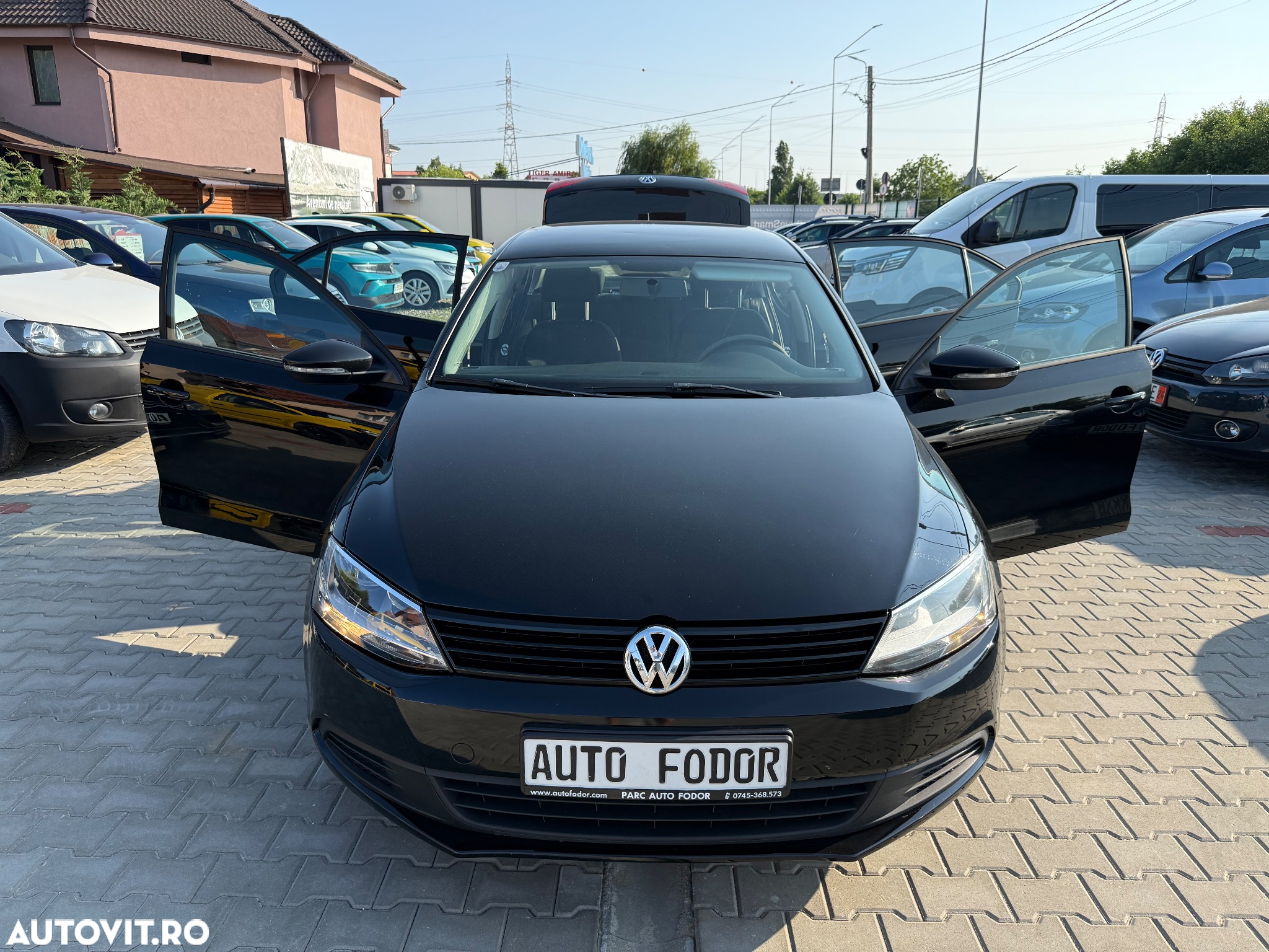 Volkswagen Jetta 1.6 TDI Blue Motion Technology Comfortline - 33