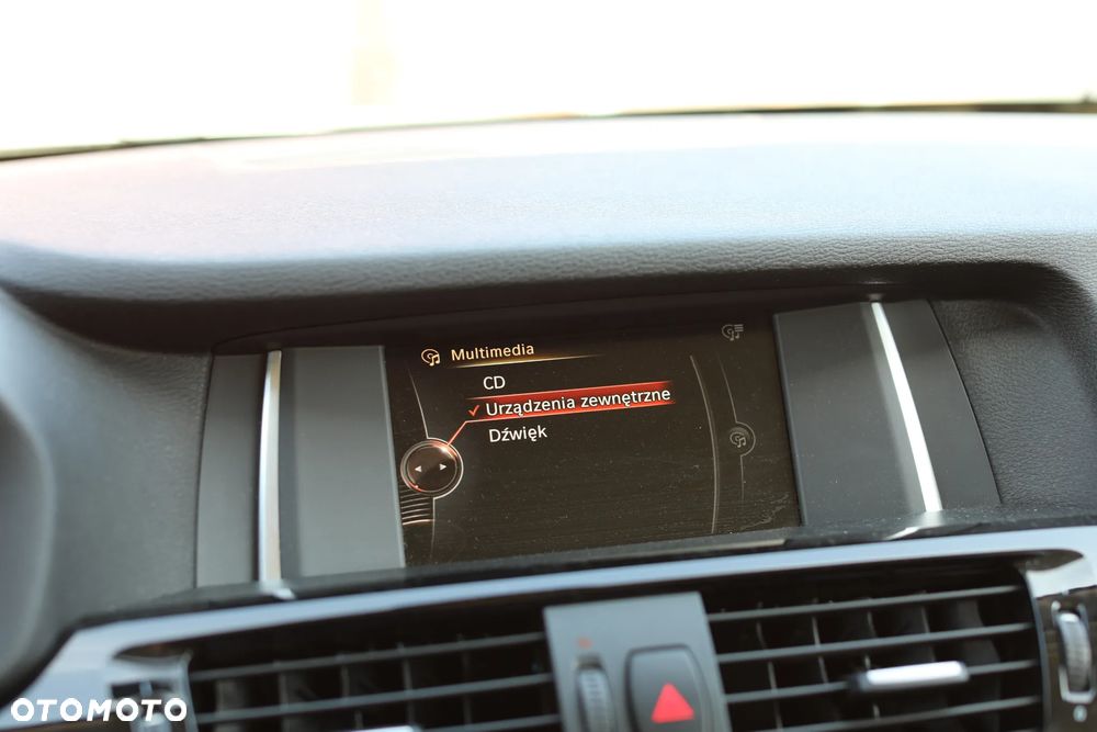 BMW X3 xDrive20i - 13