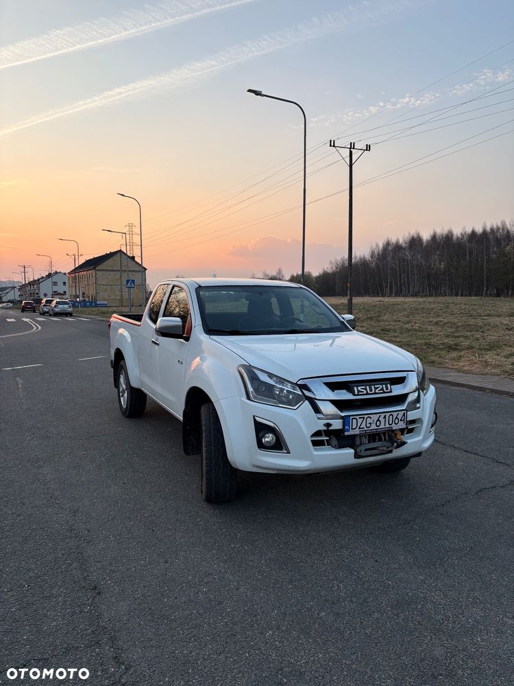 Isuzu D-Max 1.9 DC LS+ - 8
