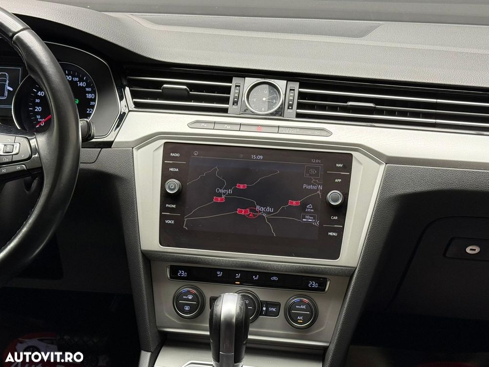 Volkswagen Passat - 9