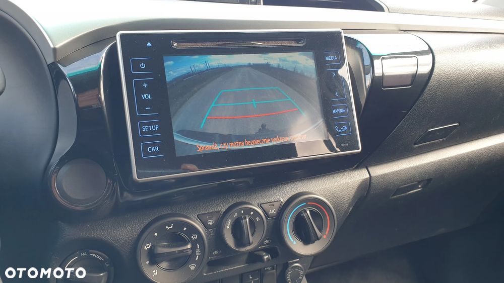 Toyota Hilux 4x4 Double Cab S&S Comfort - 21