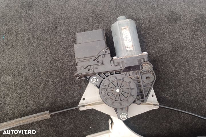 Macara geam spate stanga electrica 0130821431 0130821431 Volkswagen V - 2