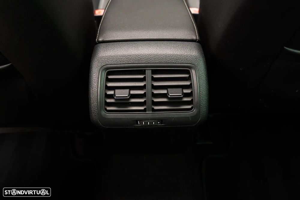 VW Golf 2.0 TDI GTD DSG - 50