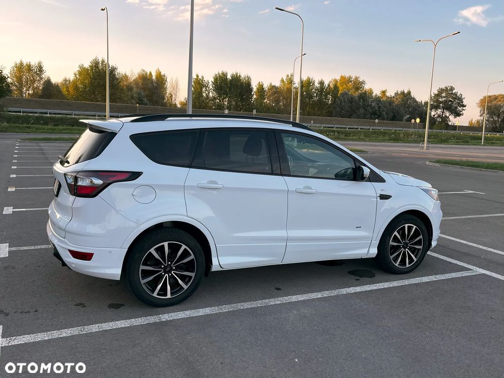 Ford Kuga 2.0 TDCi AWD ST-Line - 13