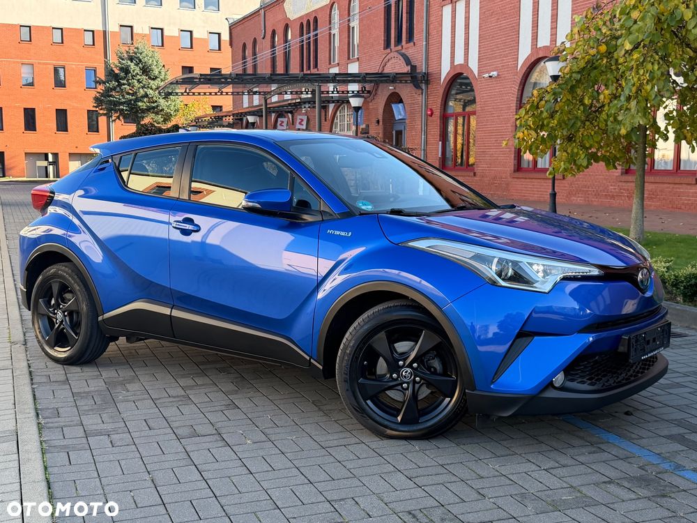 Toyota C-Hr 2018 photo 2