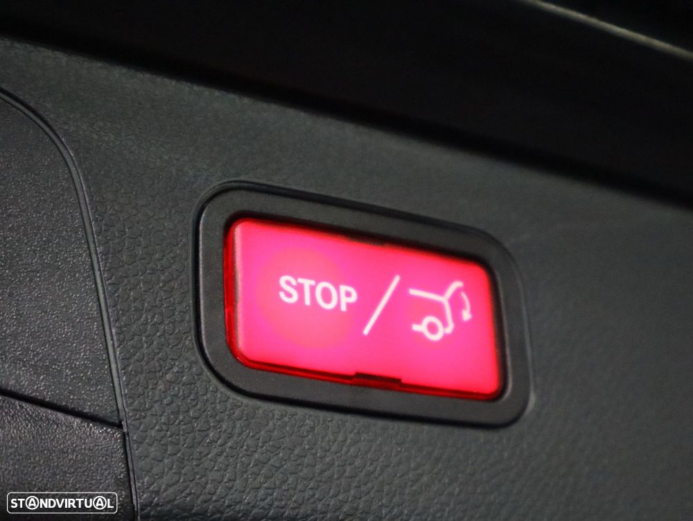 Mercedes-Benz GLC 300 e 4Matic - 22