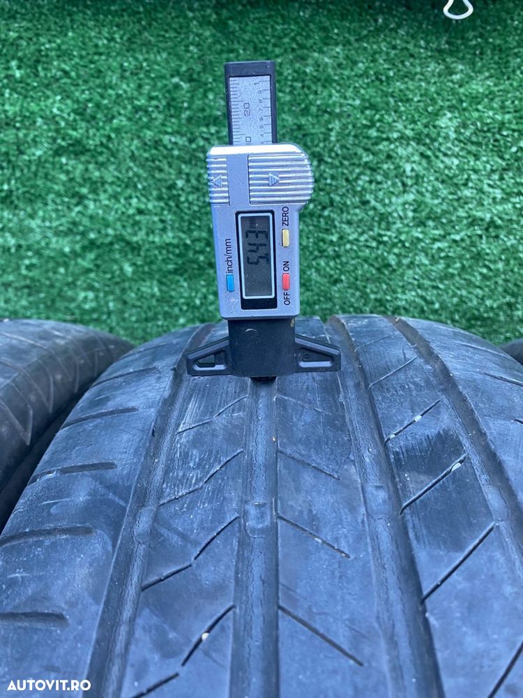 Set 4 anvelope vara Bridgestone Alenza 225 65 R17 102 H Dot 1420 - 9