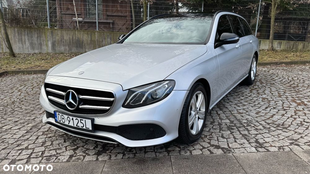 Mercedes-Benz Klasa E 220 d 9G-TRONIC - 1