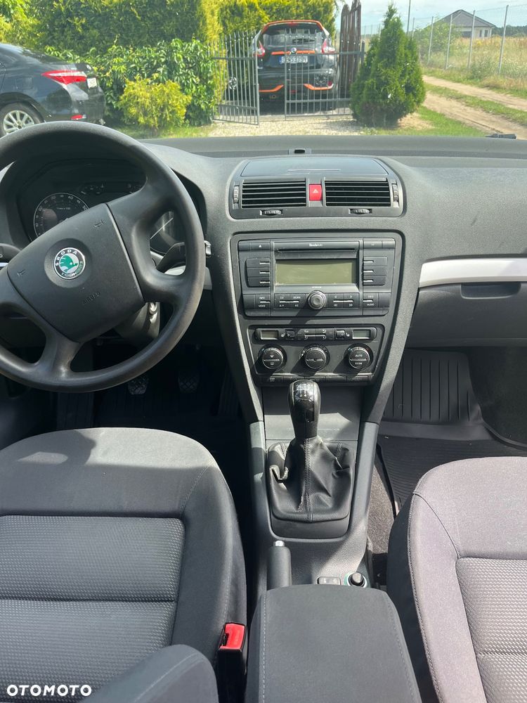 Skoda Octavia 1.6 Classic - 3