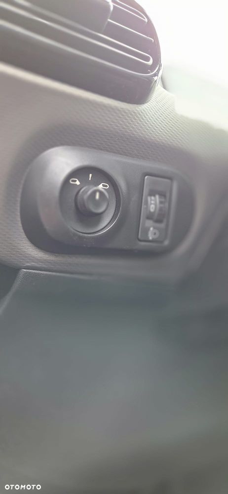 Citroën C4 Cactus 1.2 PureTech Feel S&S - 22