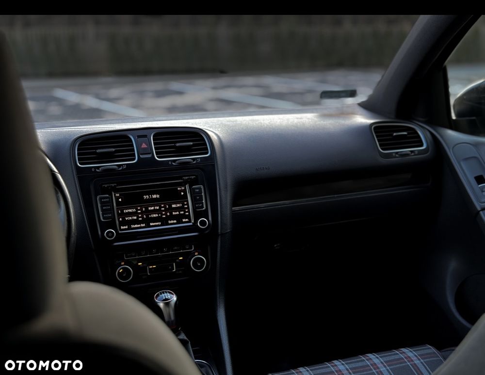 Volkswagen Golf 2.0 TSI GTI - 18