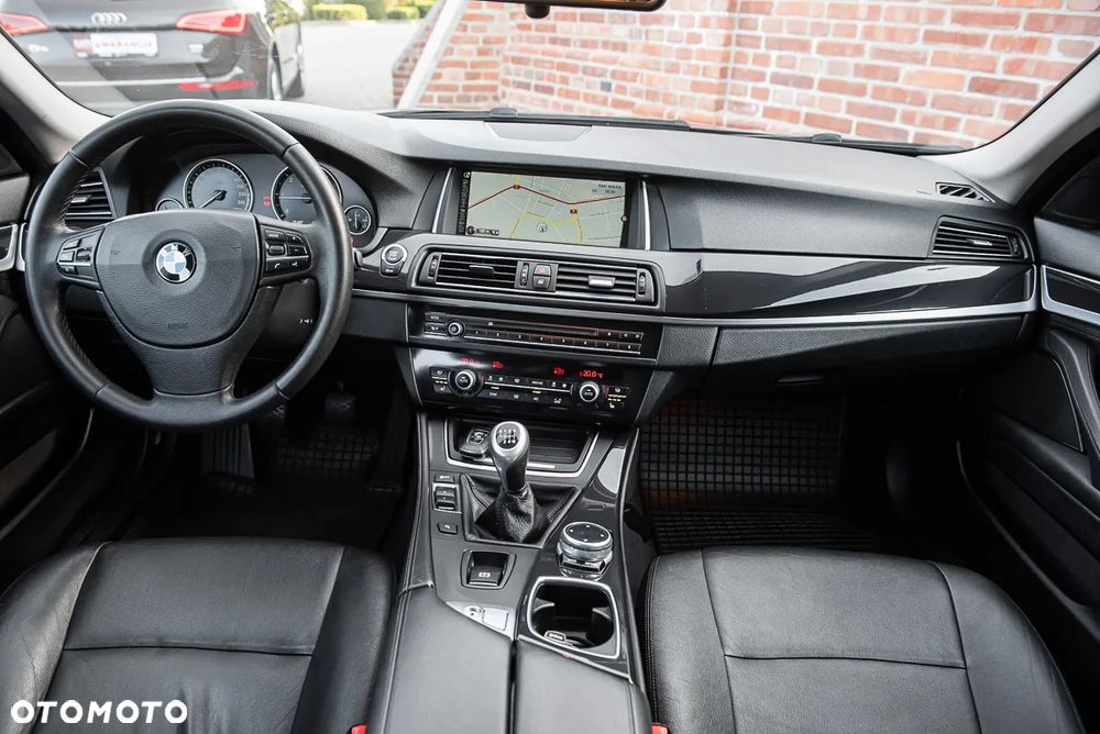 BMW Seria 5 - 26
