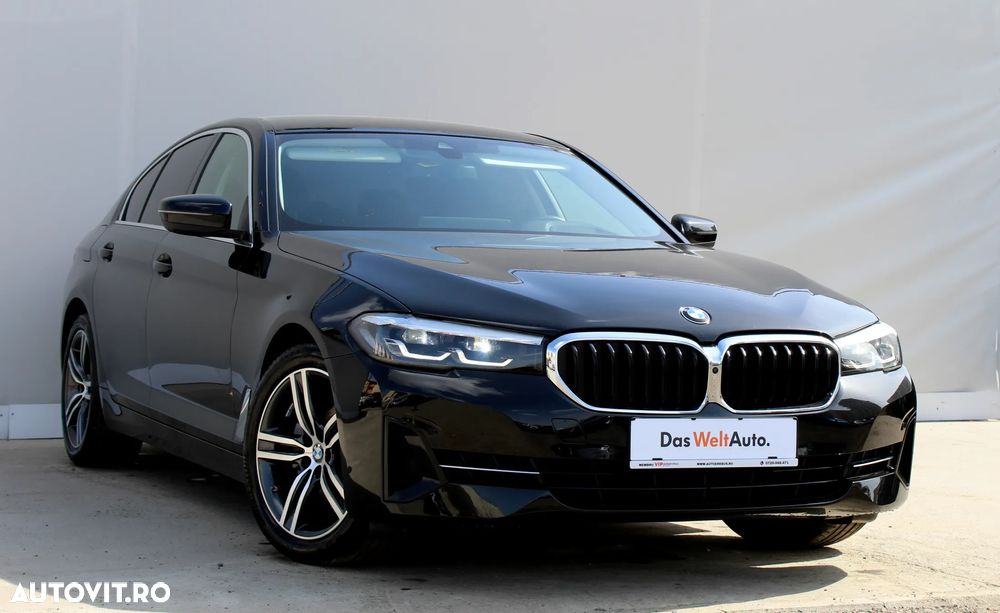 BMW Seria 5 520i AT MHEV - 16