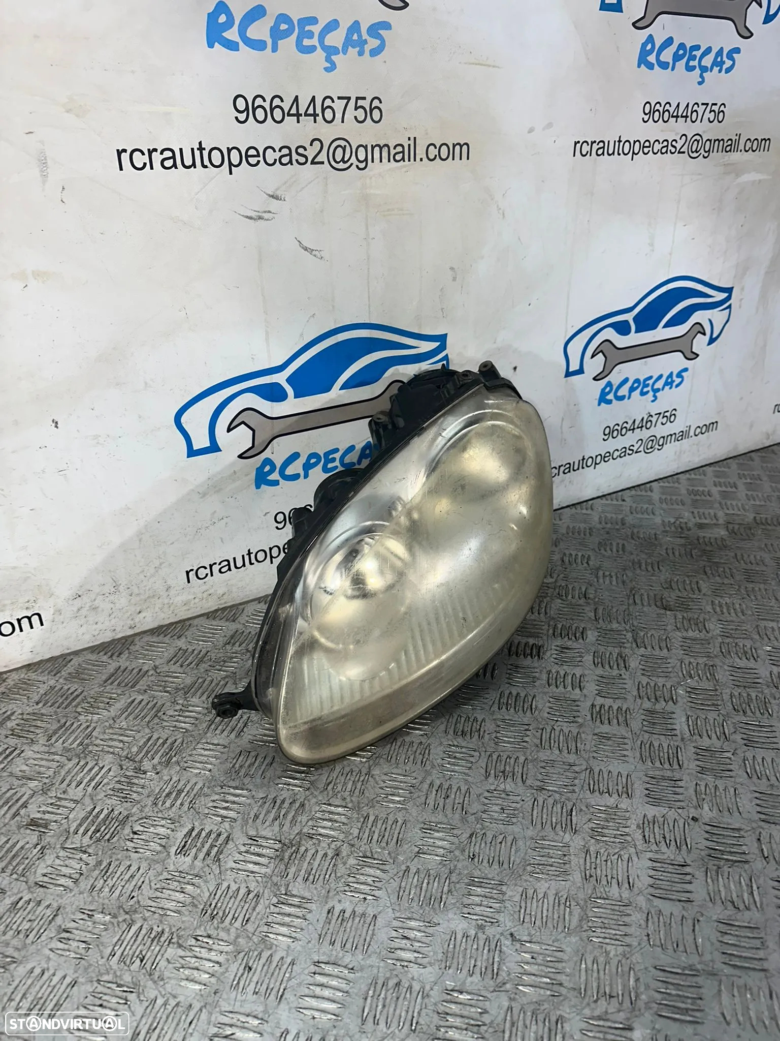 Conjunto Farois Oticas Originais VW Volkswagen Golf 5 MK5 1K Direita 1K6941006 Esquerda 1K6941005 2003 - 2008 - 9