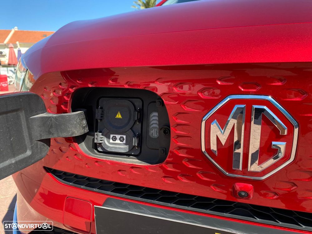 MG ZS Maximal Luxury - 12