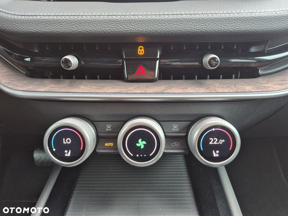 Skoda Superb 2.0 TDI SCR 4x4 L&K DSG - 41