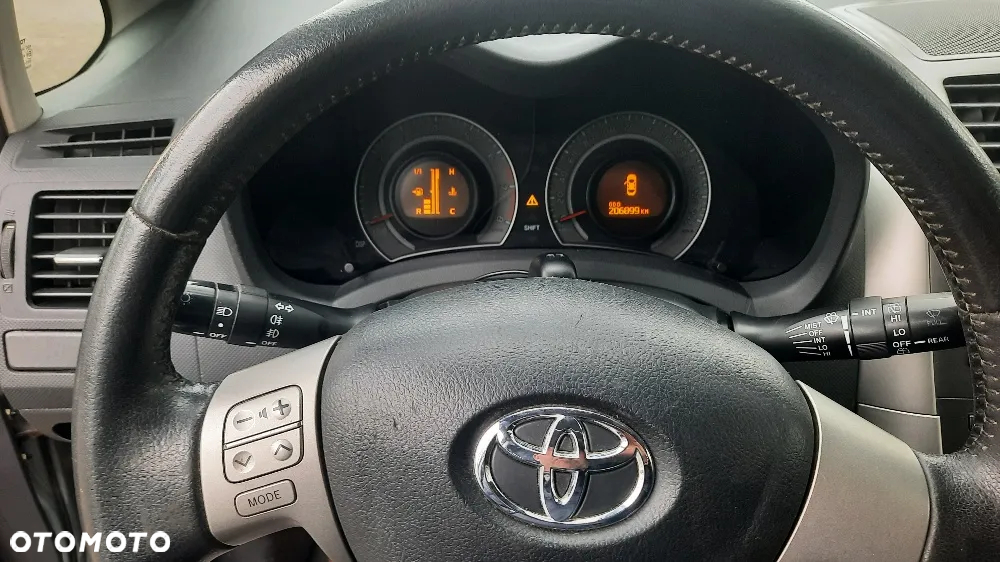 Toyota Auris 1.4 VVT-i Luna - 11