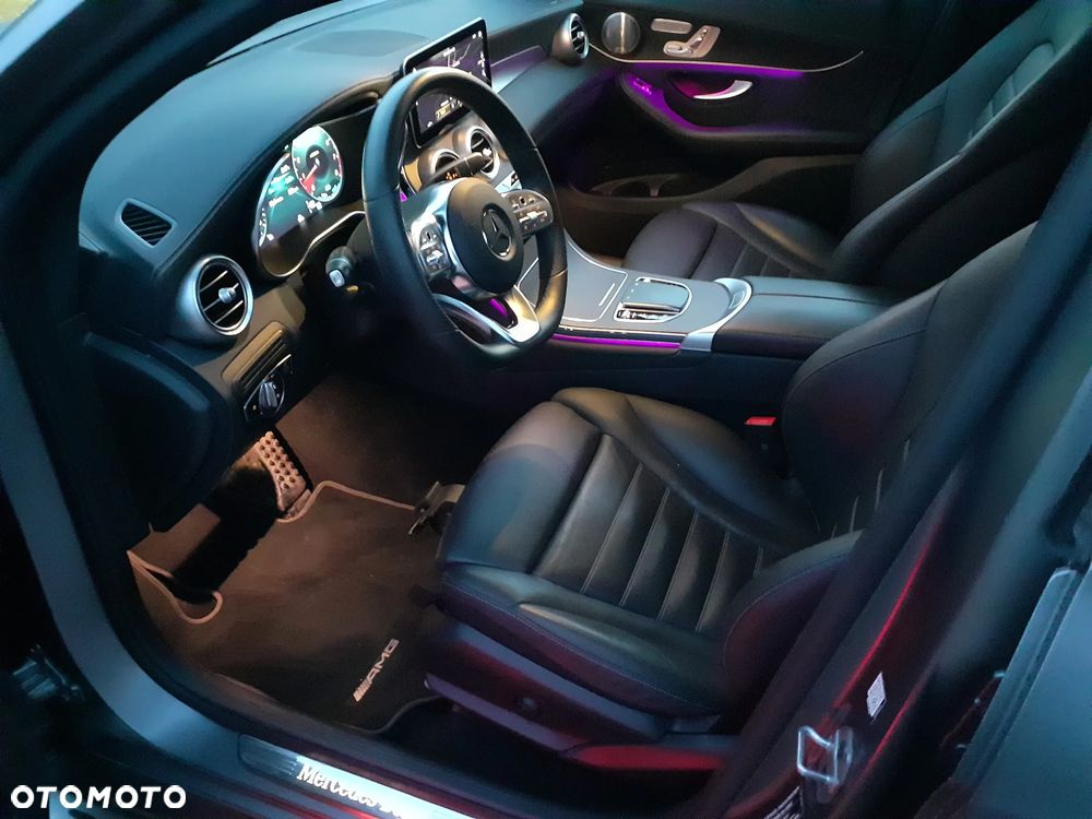 Mercedes-Benz GLC 200 4Matic 9G-TRONIC AMG Line Plus - 32