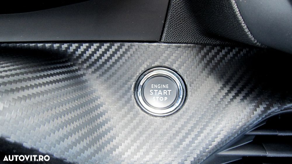 Peugeot 2008 1.5 BlueHDI EAT8 STT Allure Pack - 24