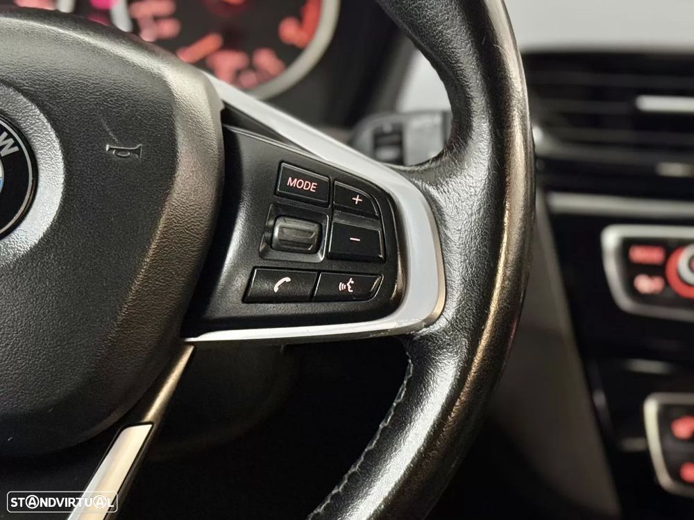 BMW X1 18 d sDrive Auto xLine - 36