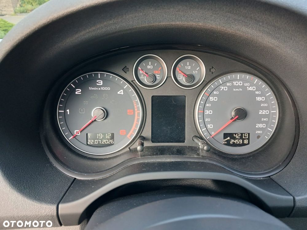 Audi A3 Sportback 2.0 TDI DPF S line Sportpaket - 23