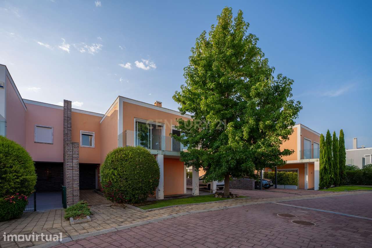 Moradia T4 com Piscina Privativa | Bicesse, Cascais - Grande imagem: 5/54