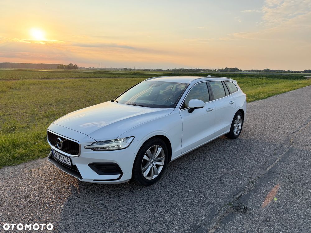 Volvo V60 D3 Momentum Pro - 4