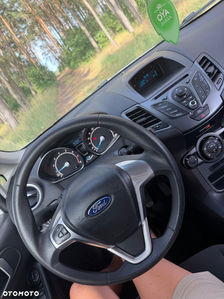Ford Fiesta 1.25 Trend Edition - 6
