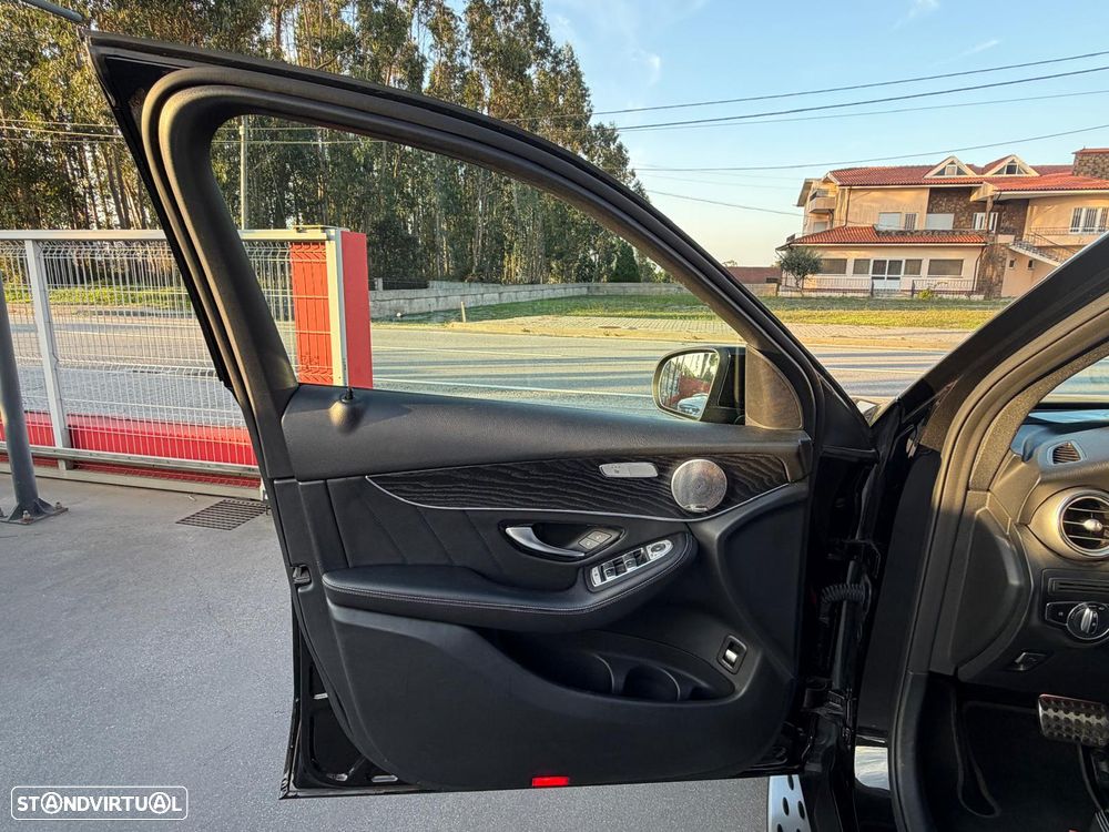 Mercedes-Benz GLC 300 de 4Matic 9G-TRONIC AMG Line - 23