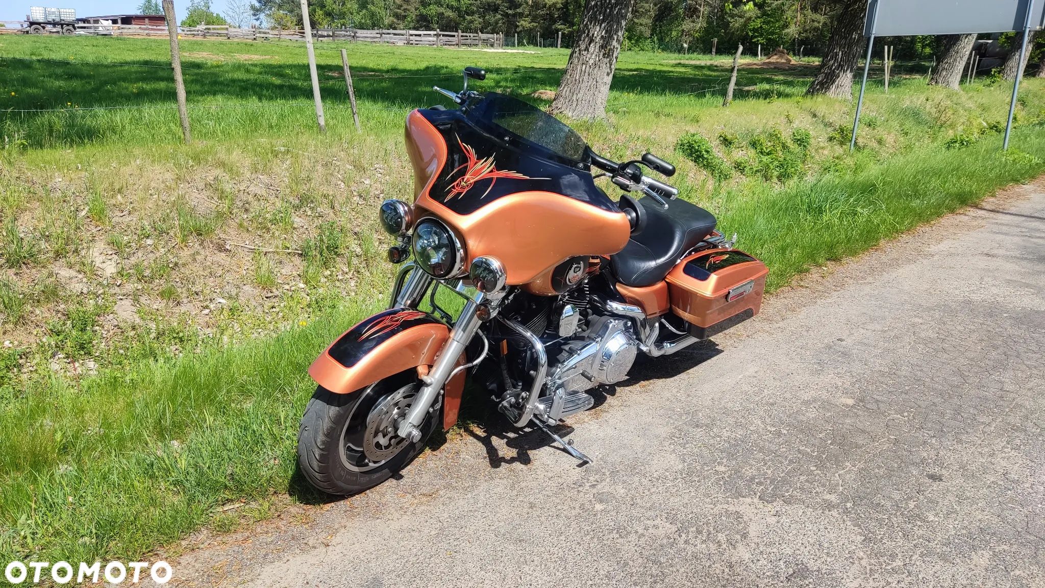 Harley-Davidson Touring Street Glide - 1