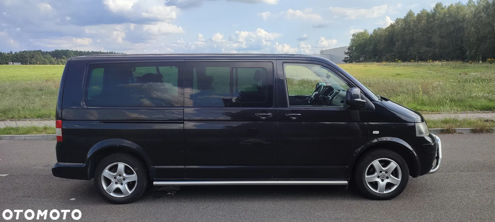Volkswagen Caravelle - 3