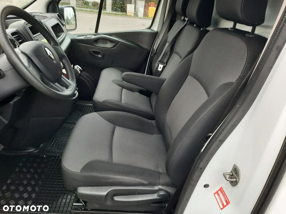 Renault Trafic - 12