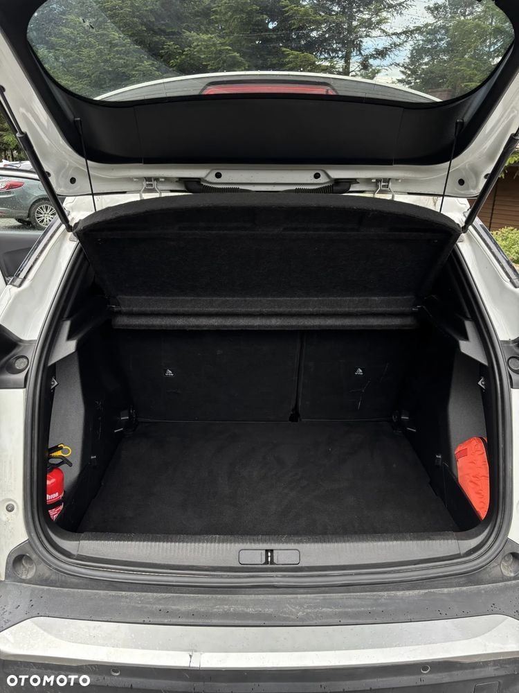 Peugeot 2008 BlueHDi 100 STOP & START Allure - 13
