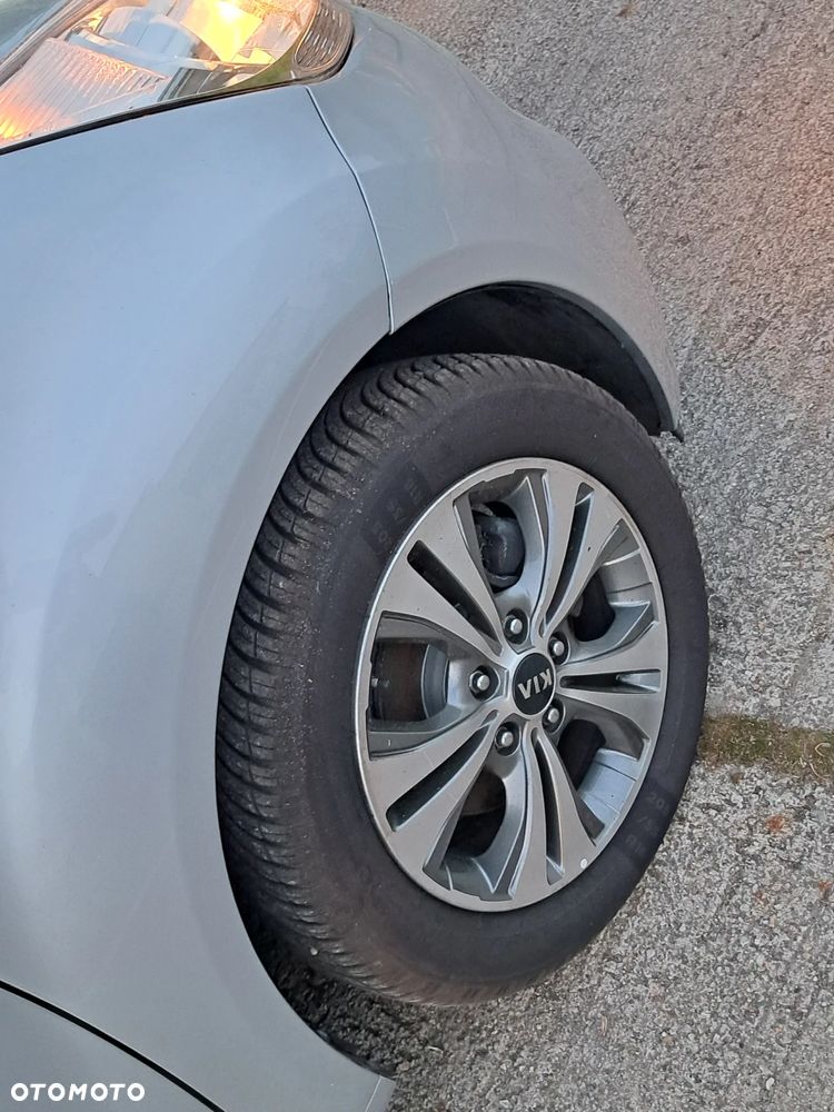 Kia Venga 1.6 CVVT Automatik Fifa World Cup Edition - 39