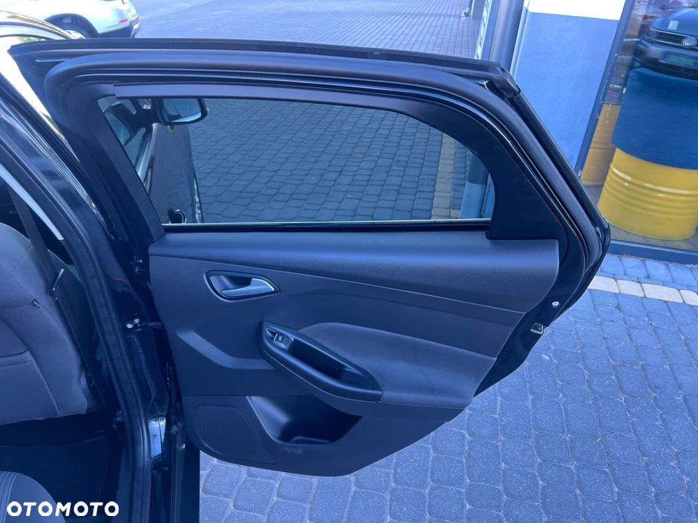 Ford Focus - 23