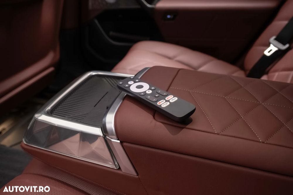 BMW Seria 7 - 30